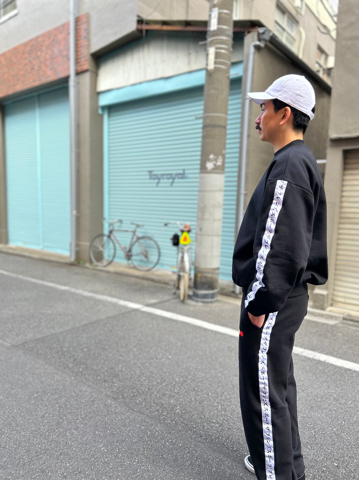 WID-WEIGHT WIDE SWEATPANTS WHITE LINE
